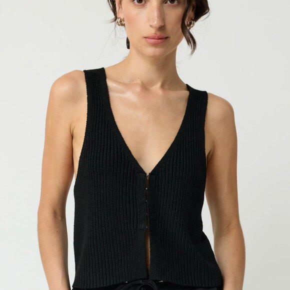 Almina Concept Knit V Neck Vest - Picture 3 of 5